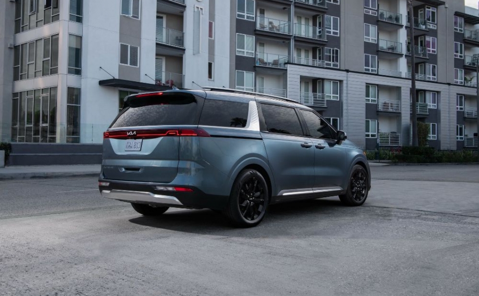 קיה קרניבל 2022