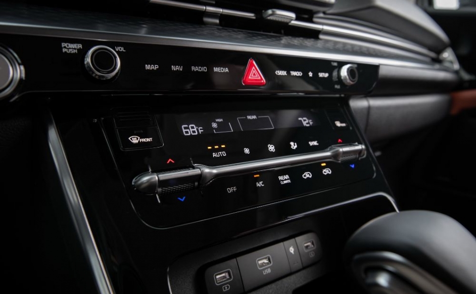 2022-kia-carnival-minivan-11